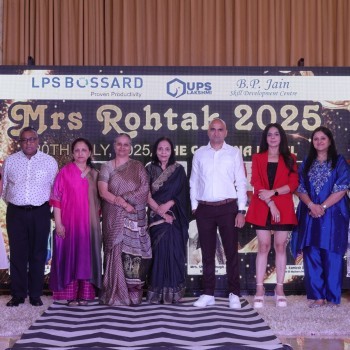 Mrs. Rohtak–2025 Fashion Show was organized by LPS Bossard.